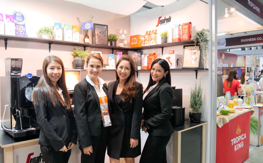 Read more about the article บอนกาแฟเดินเครื่องจัดงานแสดงสินค้า Food & Hospitality Thailand 2022 (FHT) ตอกย้ำ 30 ปี ตัวจริงคู่ค้าธุรกิจโรงแรม