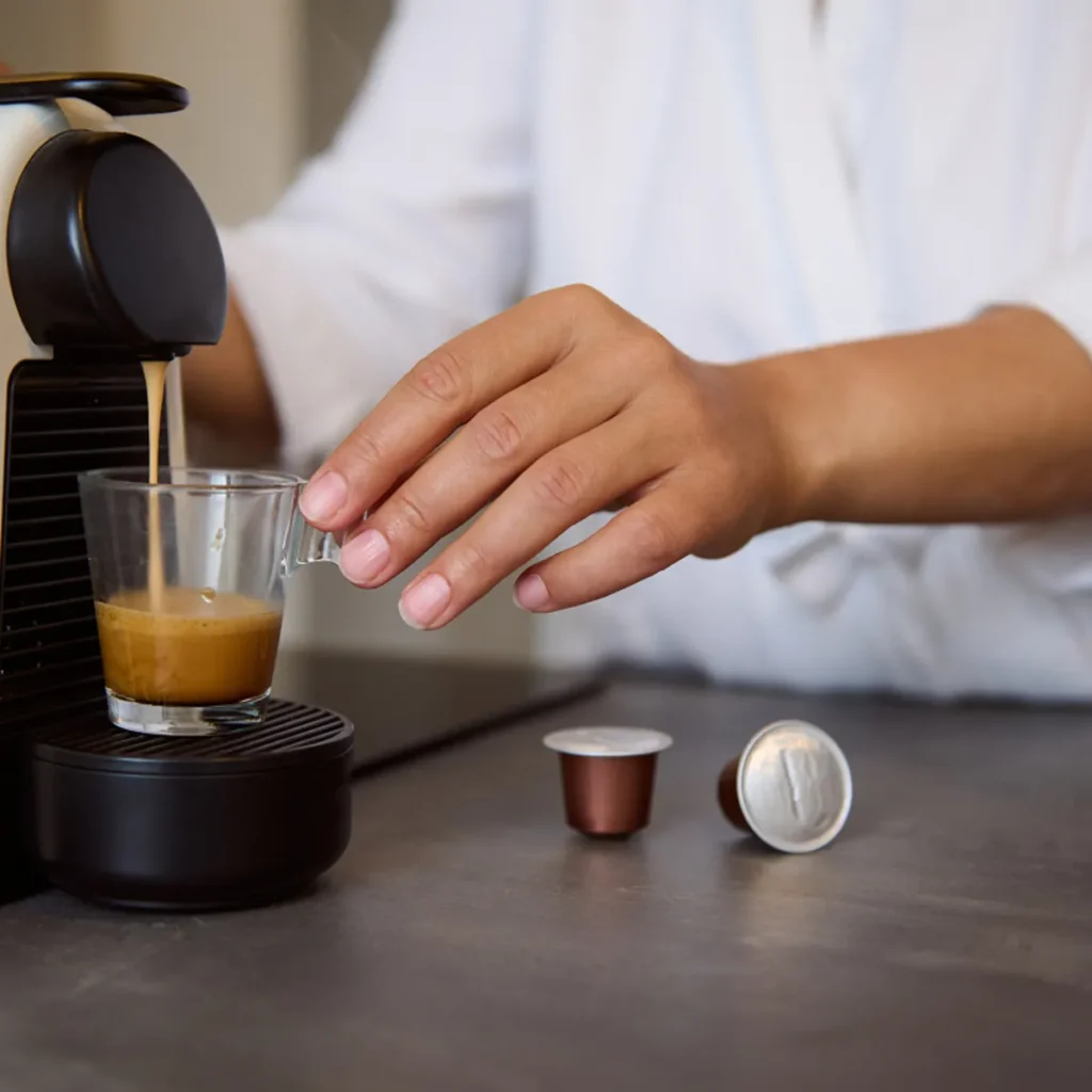 เครื่องชงกาแฟอัตโนมัติ VS เครื่องทำกาแฟแคปซูล